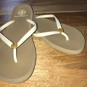 Tory Burch flipflops